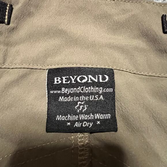 Beyond Clothing Pants Mens 37 x34 Beige Performance Cargo Zip Off Convertible - Picture 5 of 10